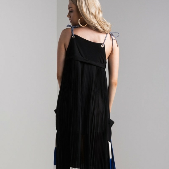AKIRA Pursuit of Happiness Striped Maxi Dress - Picture 5 of 8